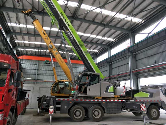 甘德县高空车出租需要注意哪些安全事项？